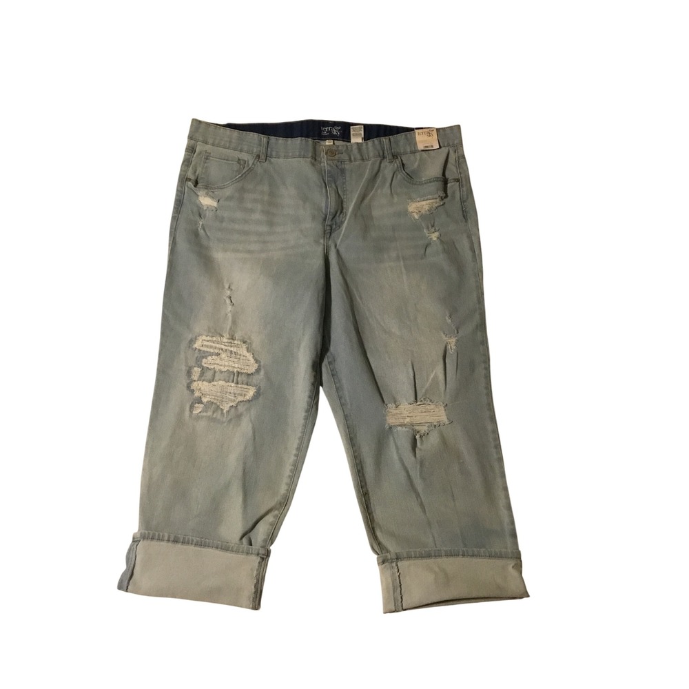 Terra & Sky Womens 24W Boyfriend Jeans Light Wash Distressed Cuffed Pant Capri